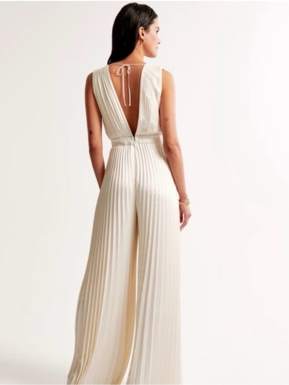 (NWT) Abercrombie & Fitch Giselle Pleated Jumpsuit - White - XS